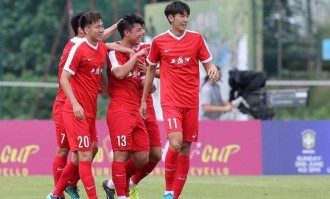 满冠体育app下载-斯图加特青年军崛起，U21小将包办四球大胜  